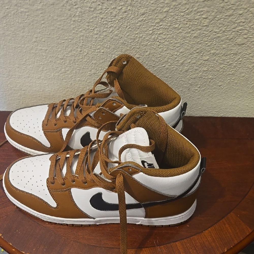 Nike Brown and White Athletic Shoes